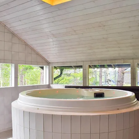 Lovely In With Sauna Ferienhaus *