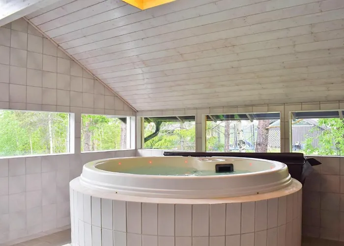 Lovely In With Sauna Ferienhaus *