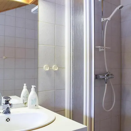 Casa vacanze Lovely In With Sauna *